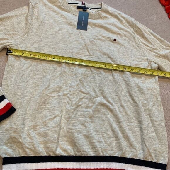 New Tommy Hilfiger Men long sleeve sweater size large - Picture 7 of 8